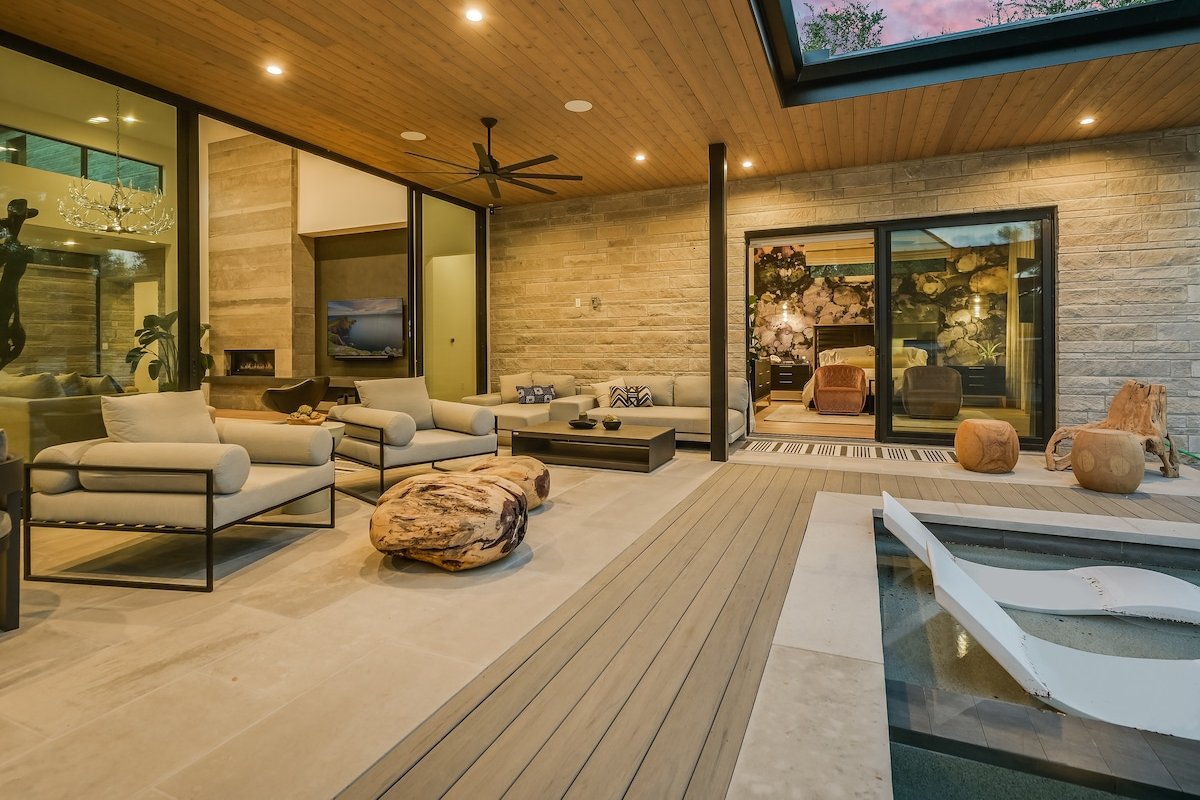 Above Platinum I Pool&Spa I Sauna I Modern Luxury gallery image 3