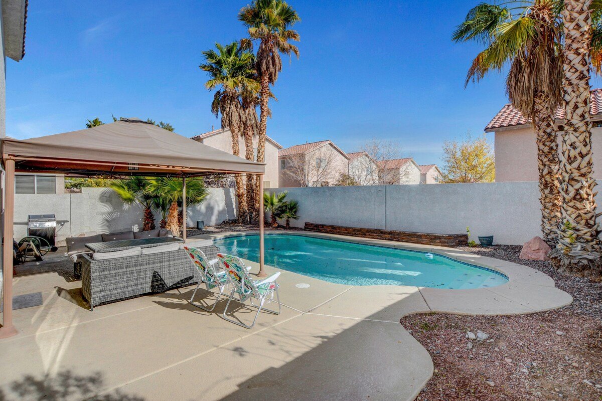 Fabulous Red Villa, Private pool (Up to 8 guests) gallery image 3