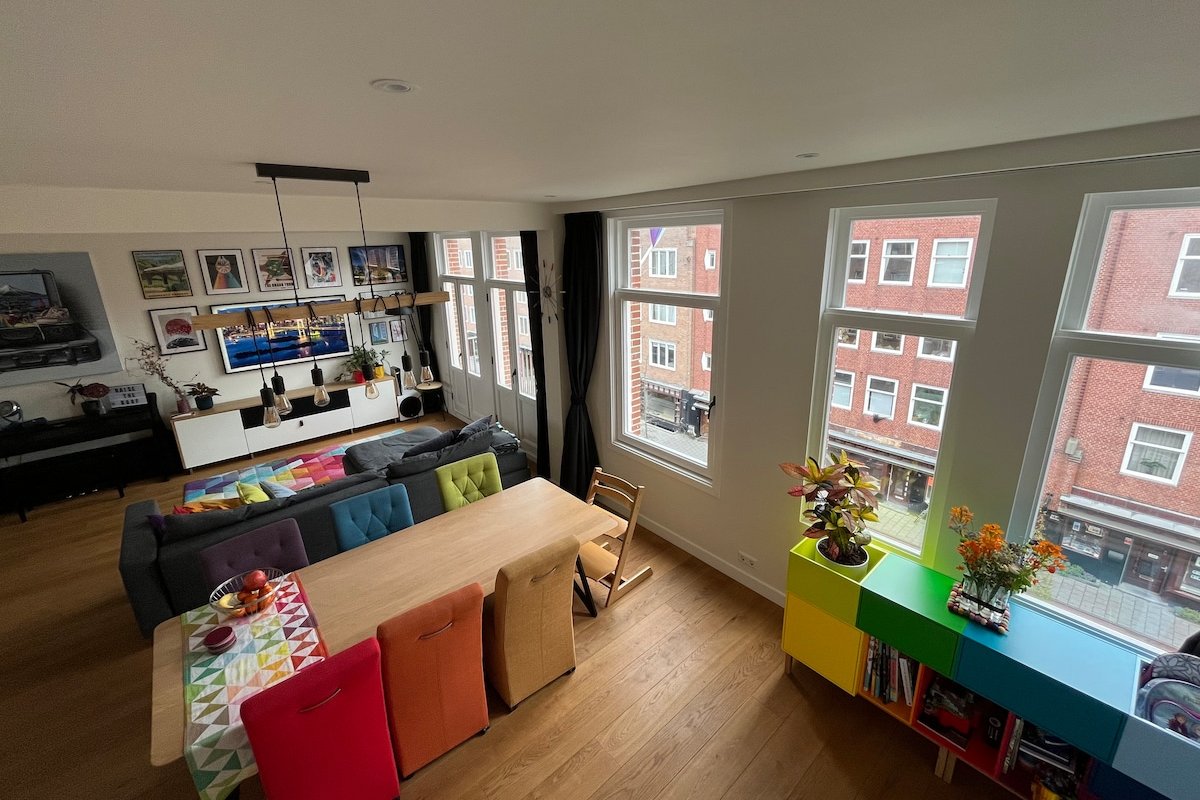 Luxurious Family Home – READ description! gallery image 4