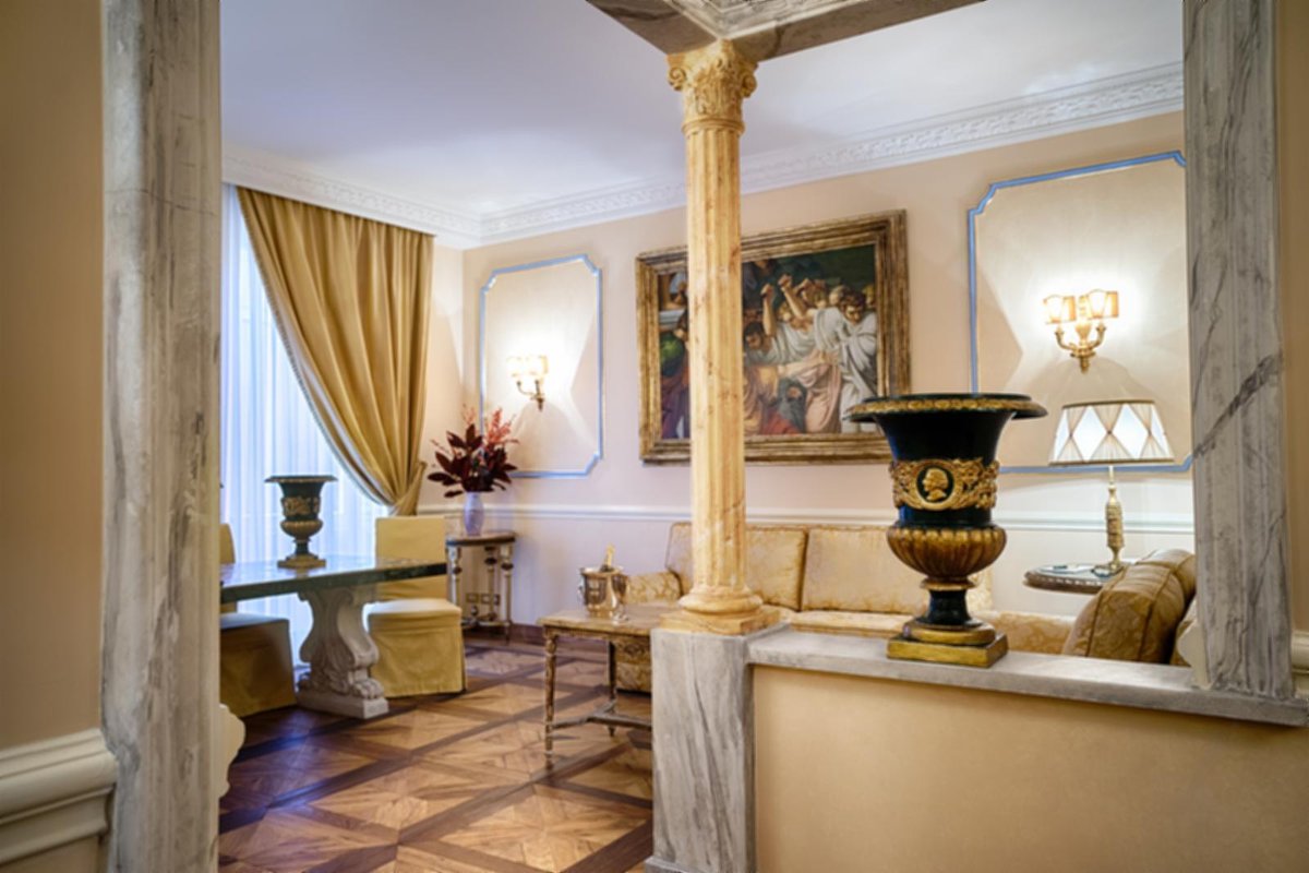 Elegant 2BR/2BA Apartment near Spanish Steps