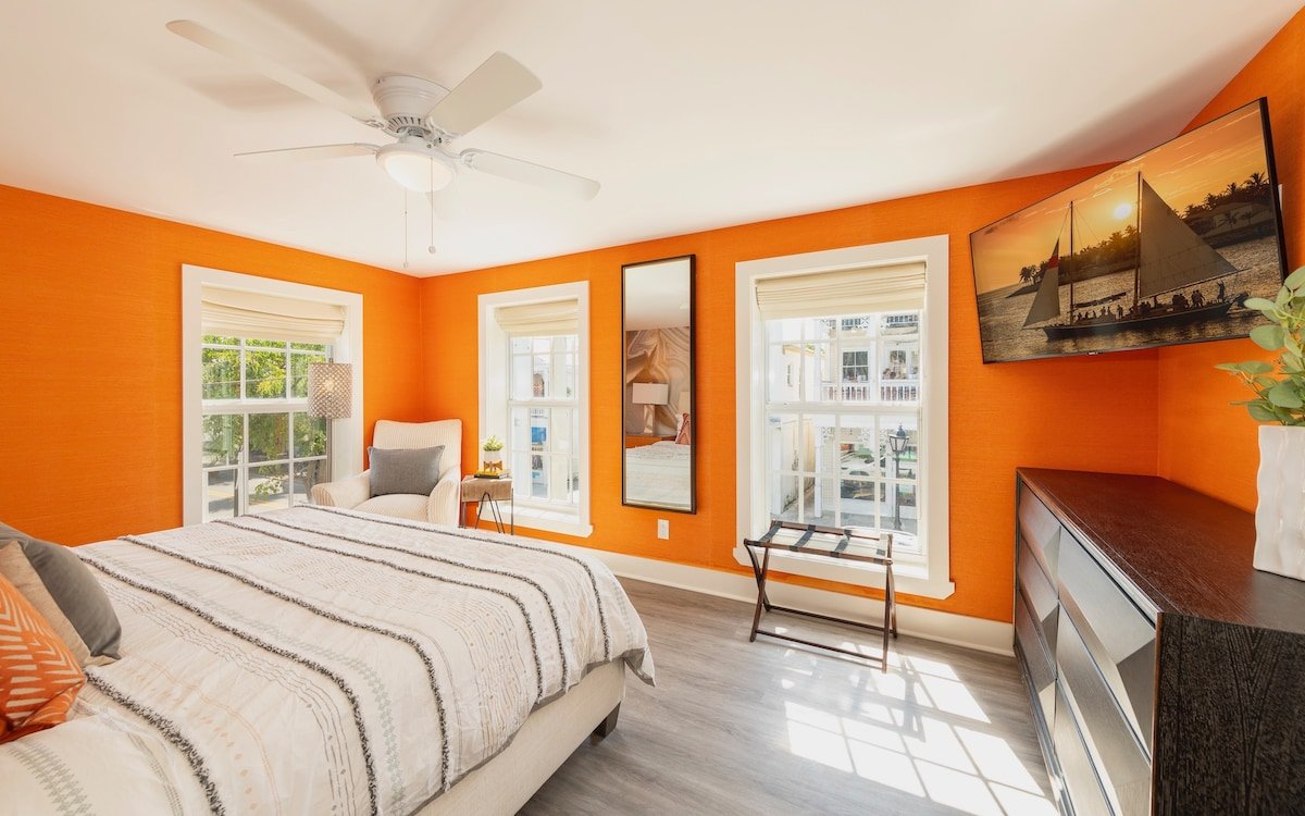 Maya’s Secret Treasure at Duval – Unique Condo gallery image 5