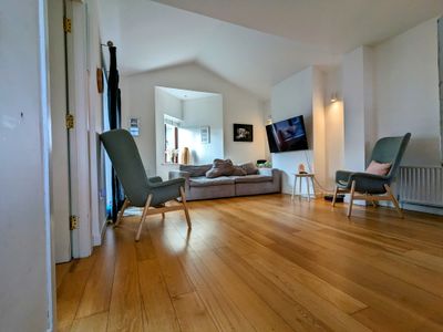 Wonderful Dublin House | Beach | Train Station