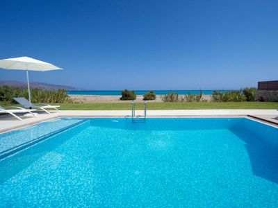 Beachfront Villa Tavronitis, 8 BD, 2 private pools