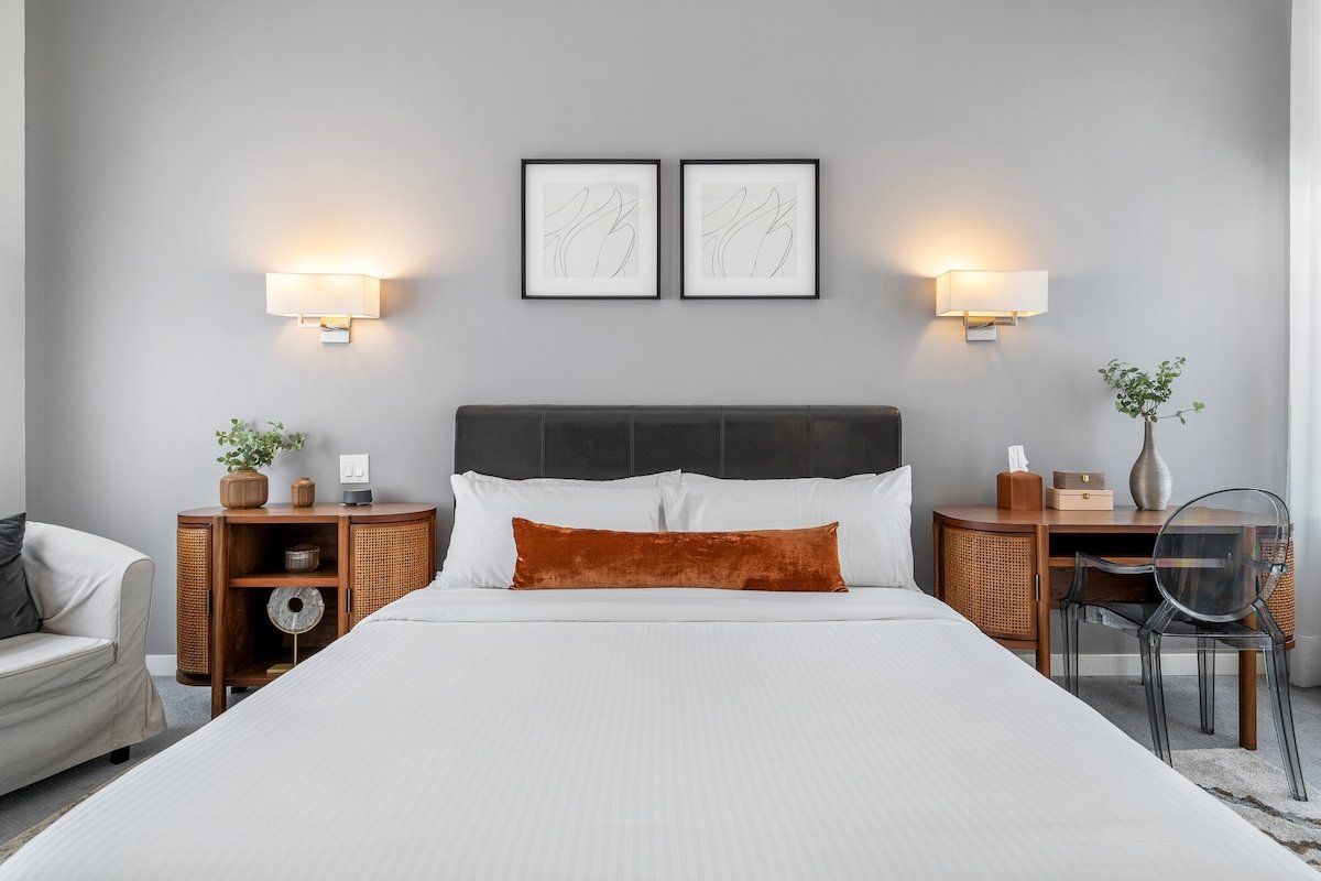 Old Town Condo with Elevator, Parking & Terrace gallery image 5