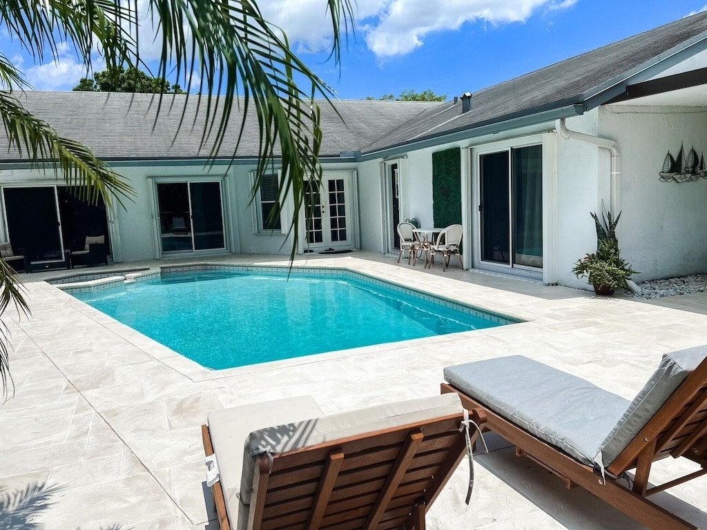 January Discount-Private Heated Pool/Hot Tub, FIFA gallery image 2