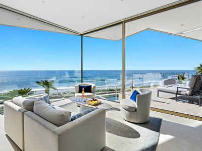 Neptune’s Jewel Oceanfront w/ Pool & Spa