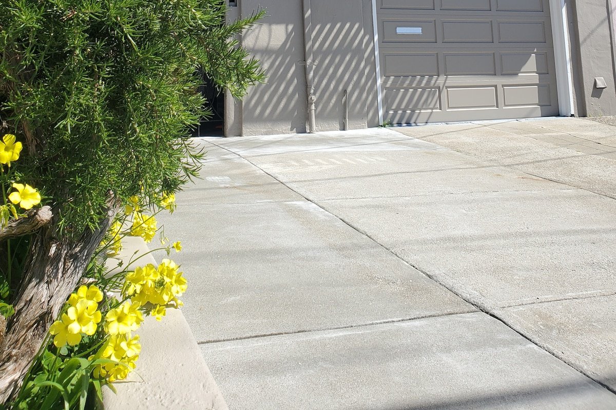 (FREE EV. Charger) Beautiful Home 4 Bd. 2 Ba. SF. gallery image 4