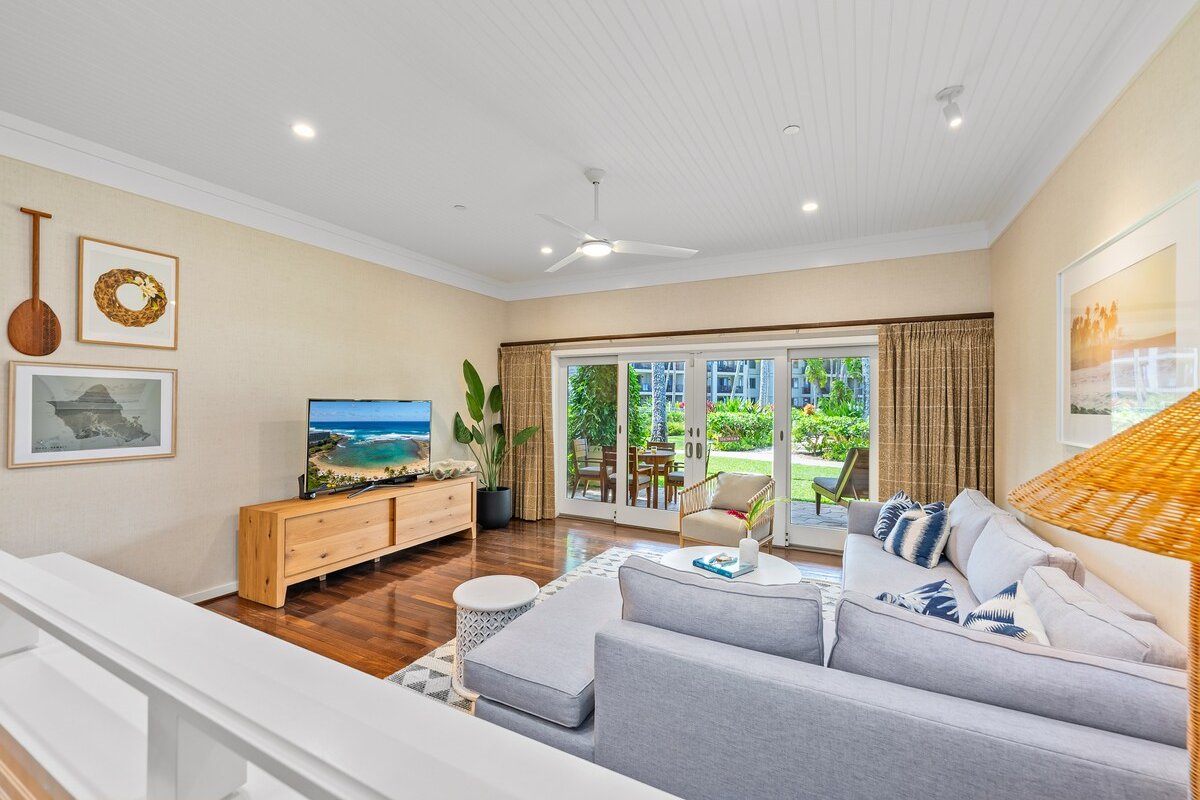 Oceanfront 3BR Villa • Pool, Tub & Steps to Beach gallery image 3