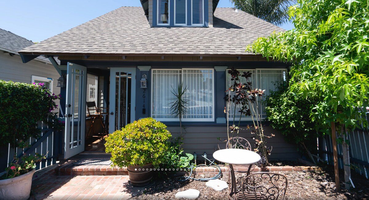 Block to the Beach – Amazing SantaMonica Craftsman gallery image 3