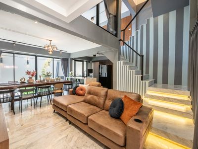 BigHouse 5Bedrooms_7Beds_CityCenter_BTS 800m_7-11