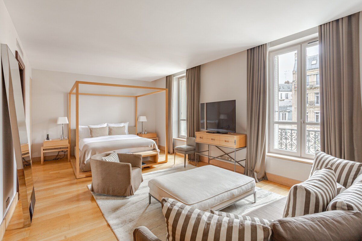 2 Bedroom Apartment Partial Eiffel Tower View gallery image 2