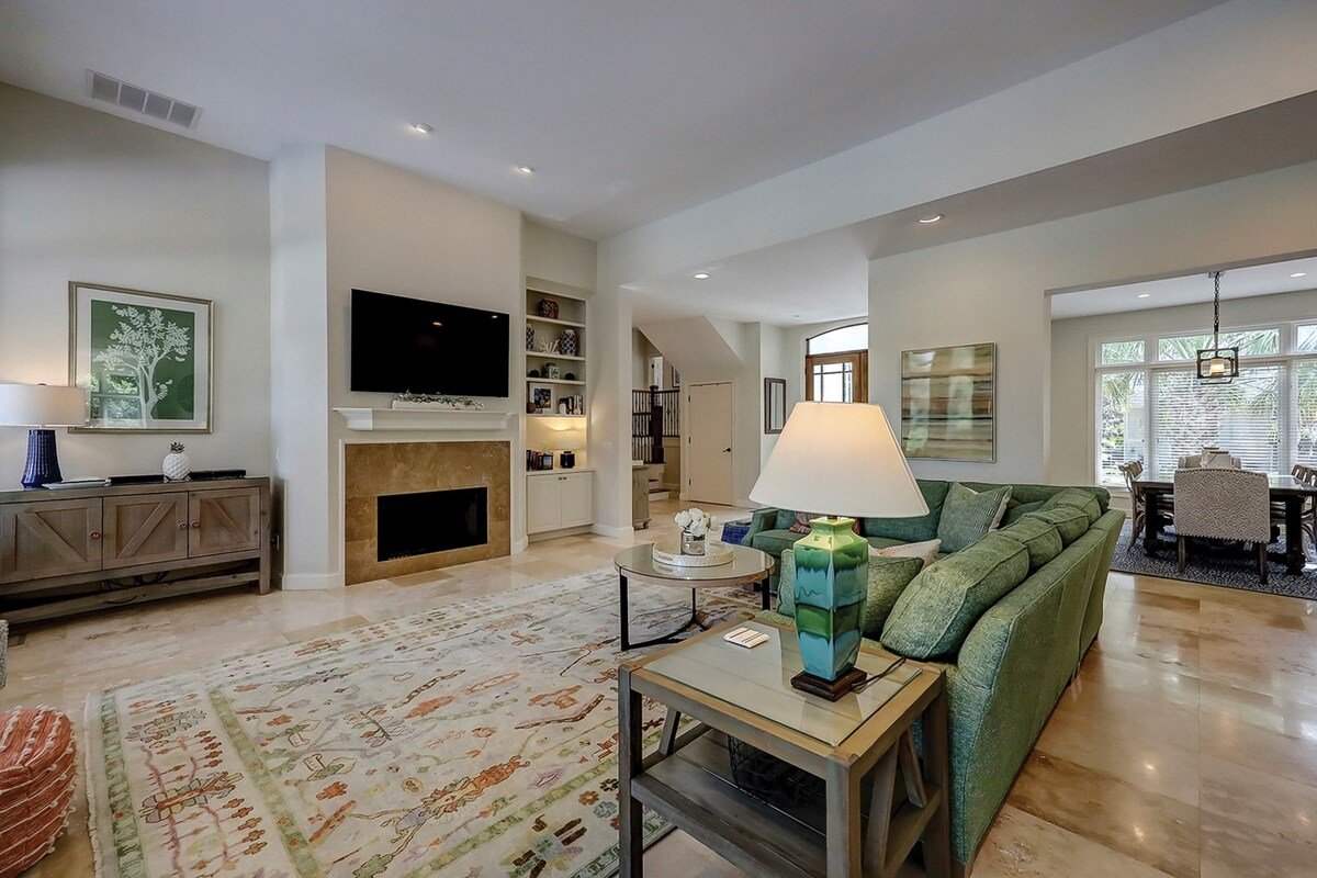 49 Mooring Buoy – Luxury Private Home, 2 Master Su gallery image 5