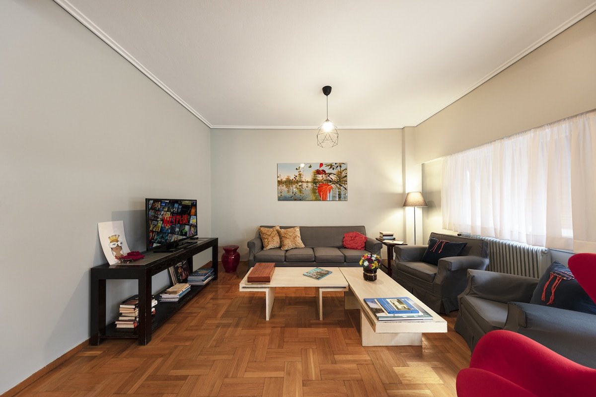 Spacious 3 Bedroom apt near Acropolis museum gallery image 4