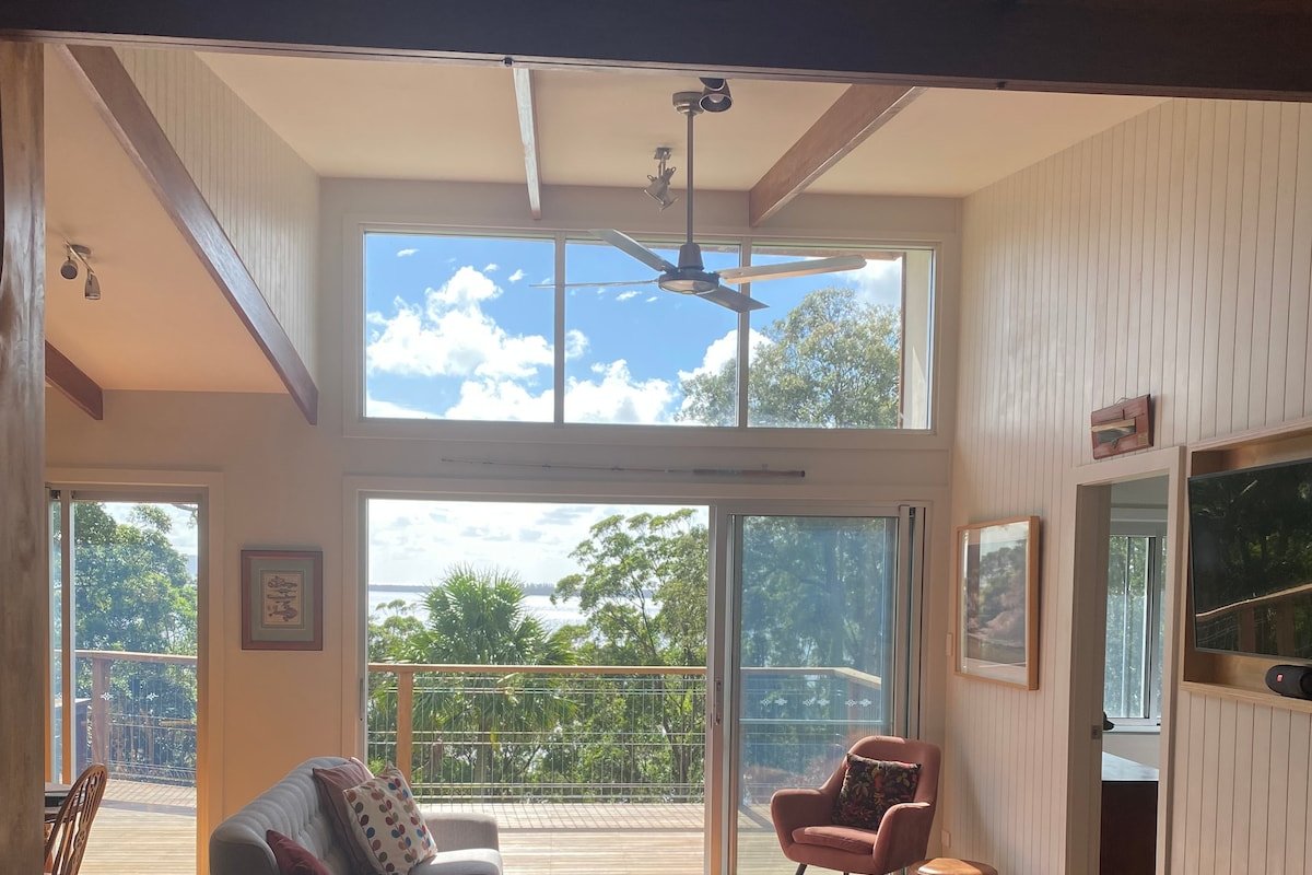 Sea Eagle Point Boatman’s Cottage gallery image 2