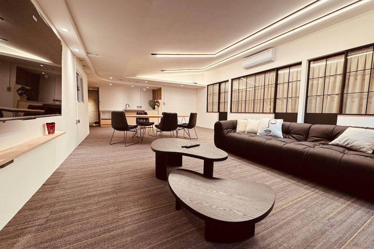 D 全新 位於西門步行區 適合家庭團體 6-12位 gallery image 3