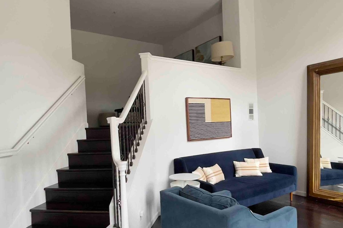 Modern Retreat in the Heart of Silicon Valley gallery image 3