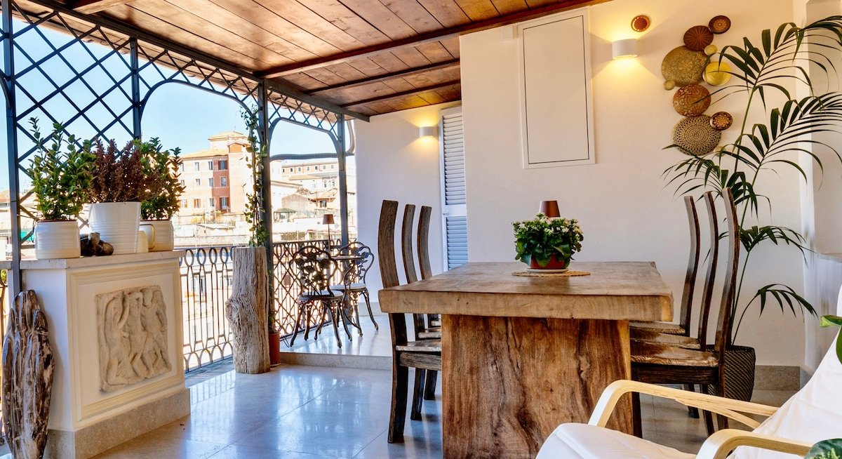 Atticus Luxury Penthouse with Stunning Terrace gallery image 5