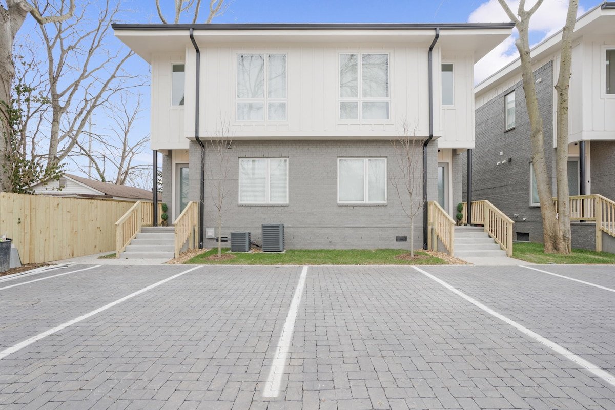 NEW! 2 Music City Homes for 18-20: Better Together gallery image 2