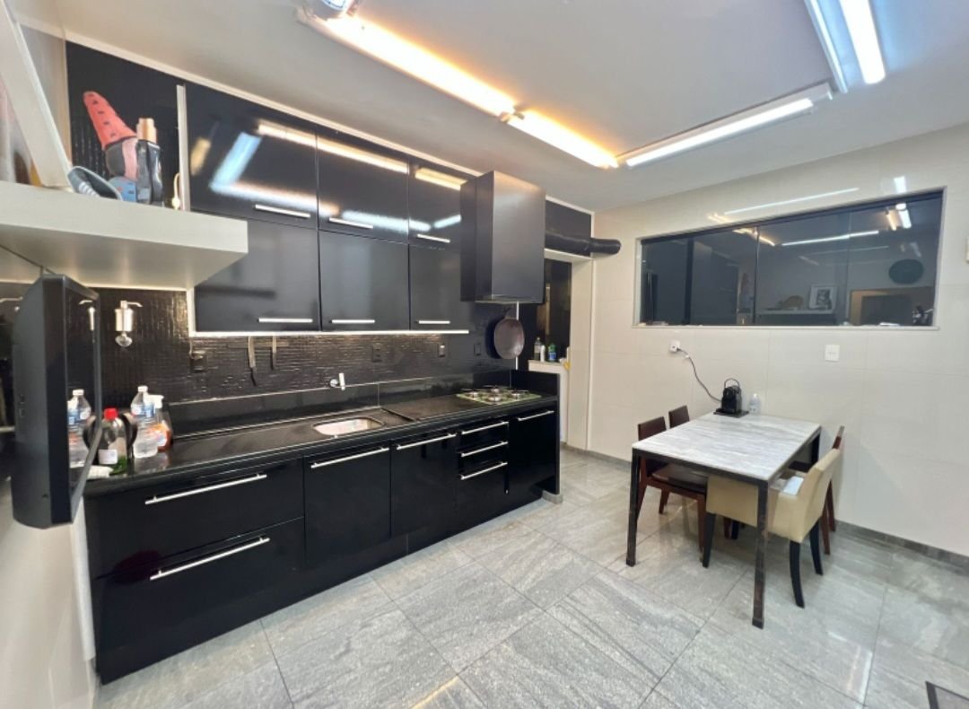 Ao lado do metrô prox da praia gallery image 3