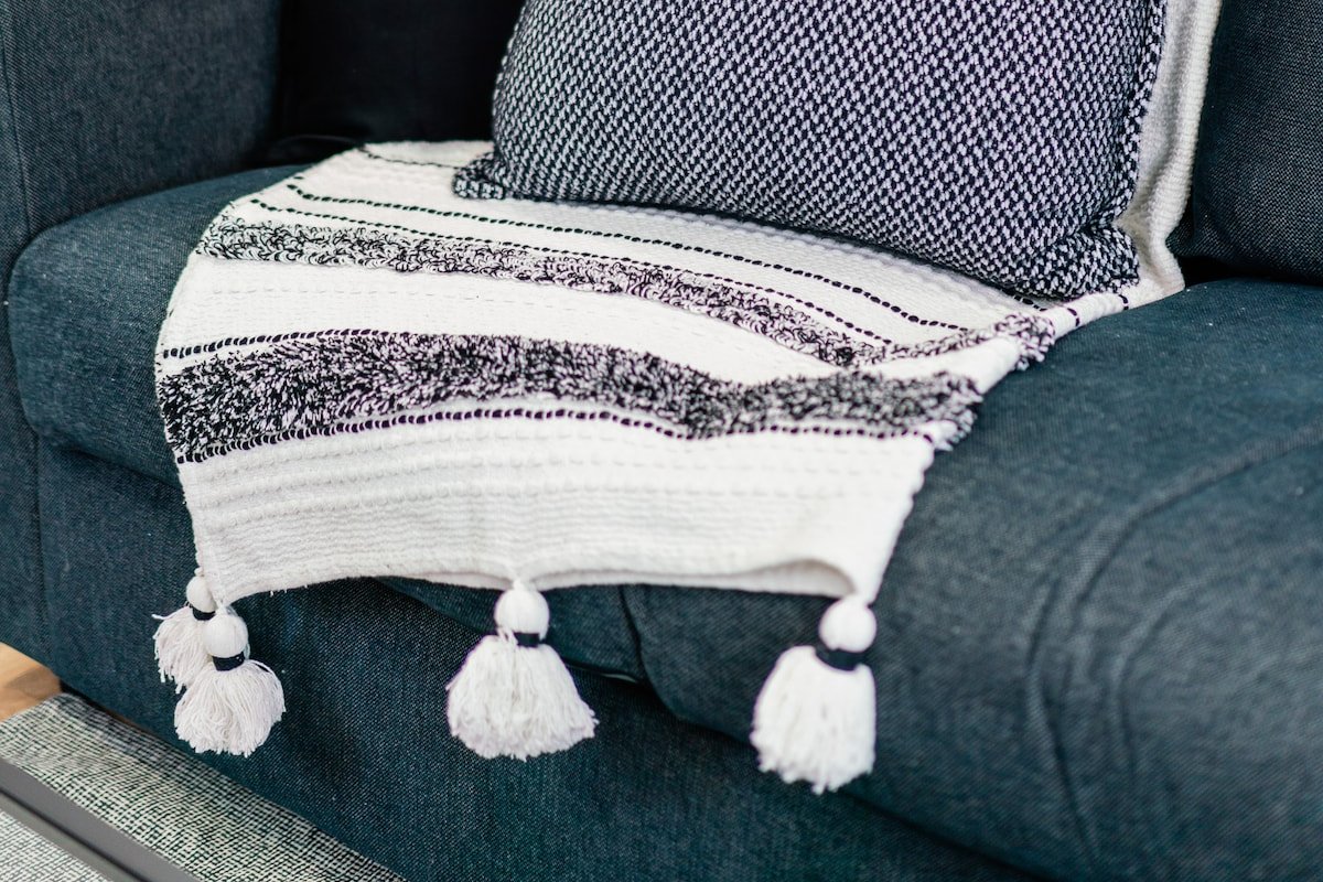 Perfect Comfy Retreat | Prime Airport Location gallery image 3