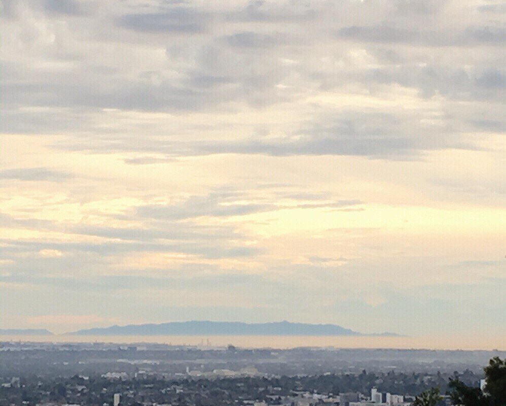 Honeymoon House in Hollywood Hills gallery image 4