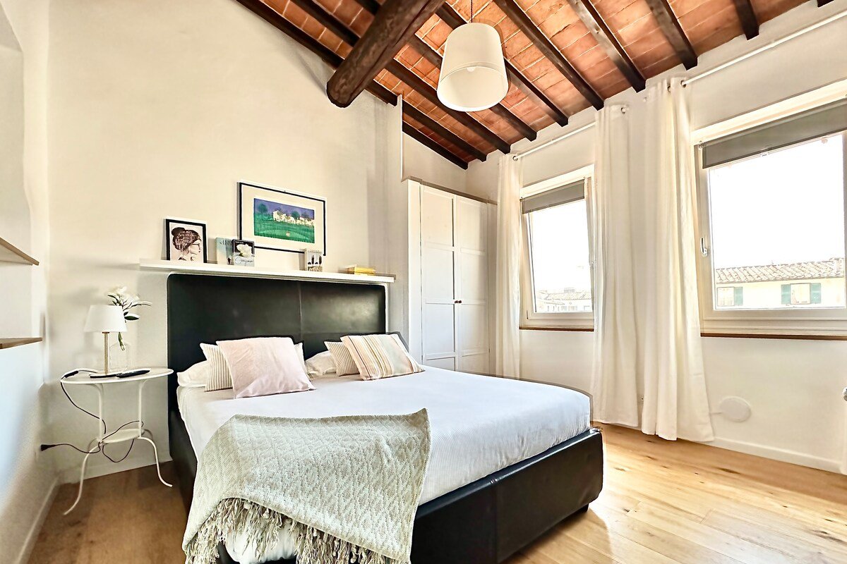 Inviting Retreat in the Heart of Florence Town gallery image 2