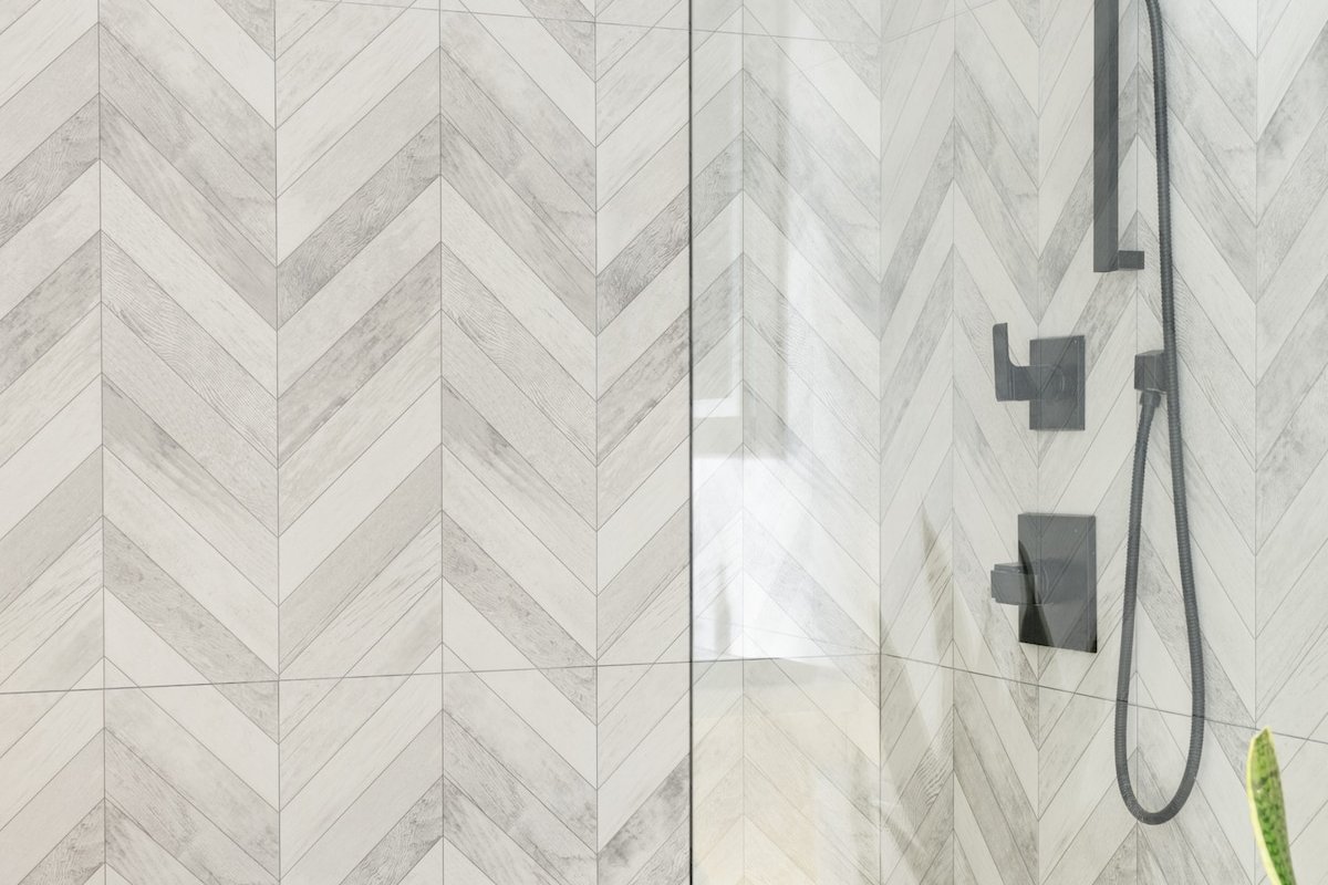 Walk to the Hollywood Bowl from a New House with a Jacuzzi gallery image 3