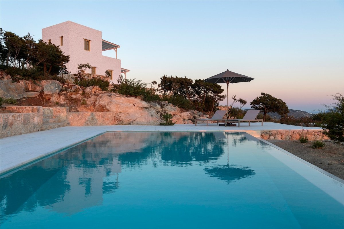 Calypso villa gallery image 2