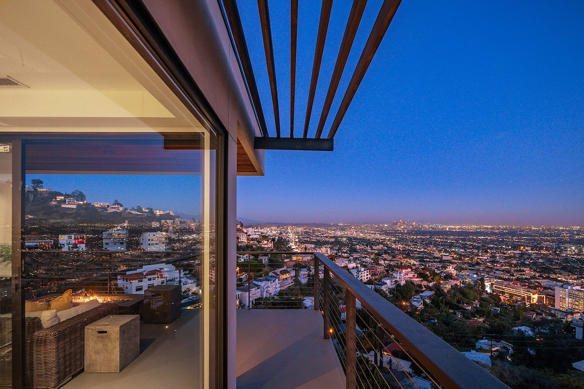 Luxury 3B-3B Skyline Views & Heated Infinity Pool! gallery image 2