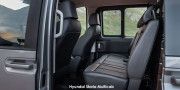 HYUNDAI STARIA 2.2D LUXURY A/T - 17 thumb