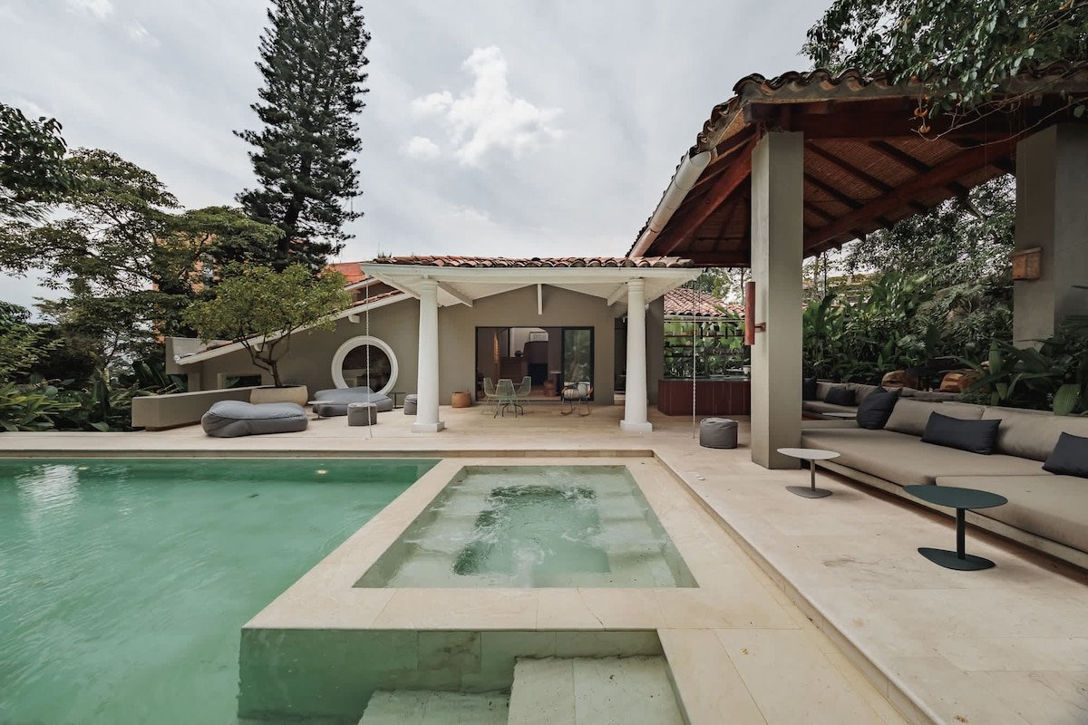 |EP| Luxury Stay at 3BR hideaway “Casa Uribe”