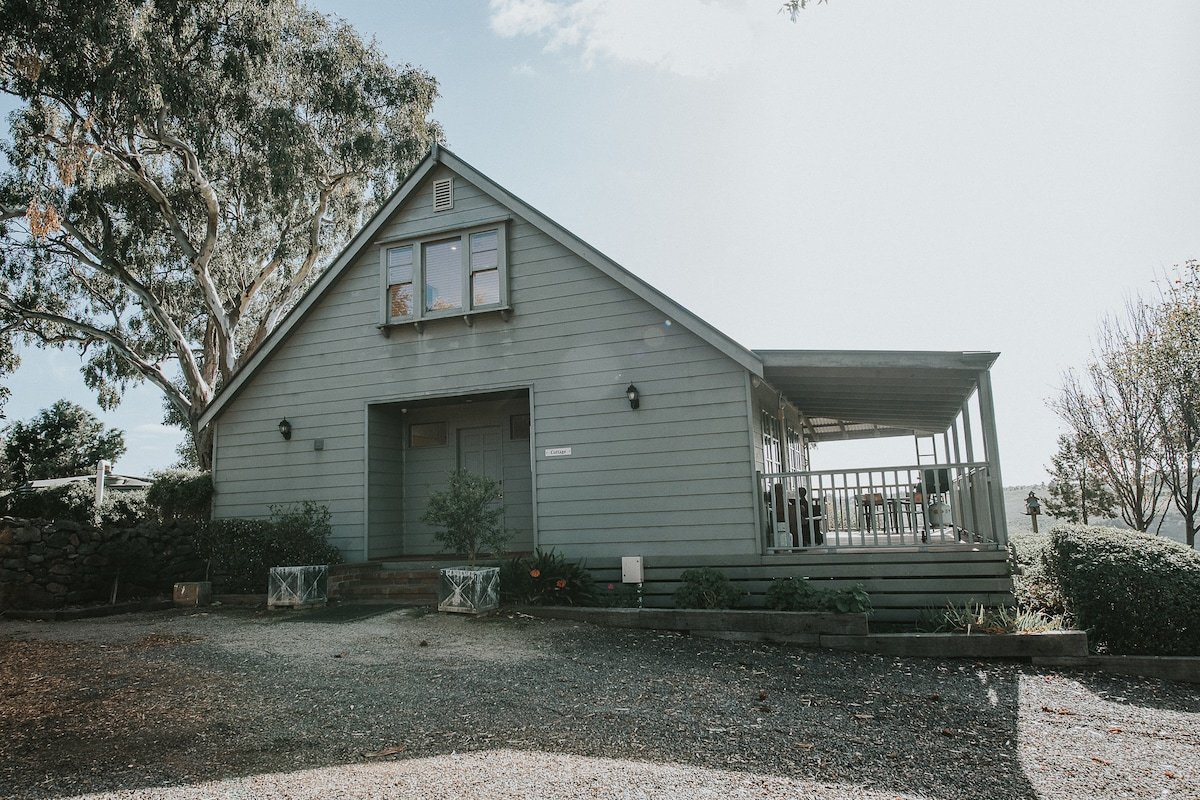 Overnewton Castle – The Homestead Cottage gallery image 3