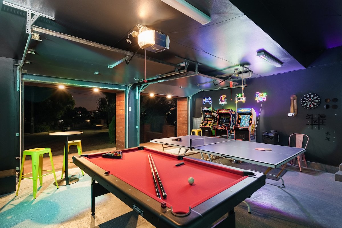 Hilltop Haven with Infinity Pool gallery image 5