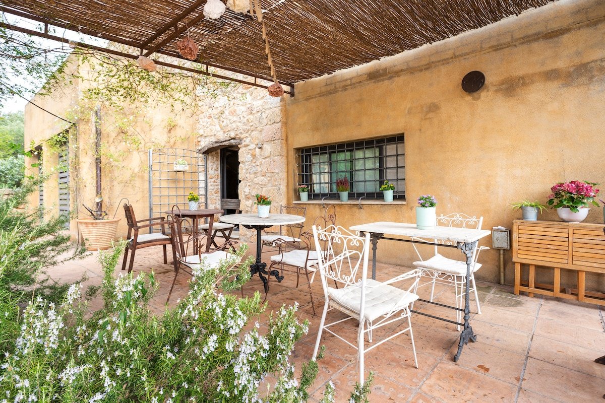 Preciosa Masía sXII en plena naturaleza • (16pax) gallery image 5