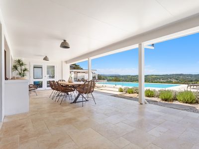 Idyllic Lawlers Orchard.