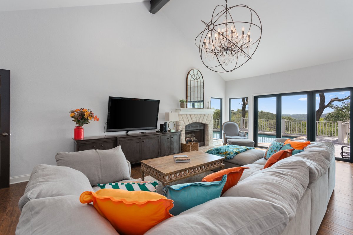 Westlake Hills : 10mins to DT : Pool : Views