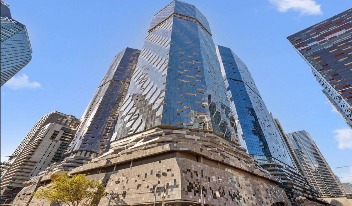 Lux and spacious 3BDRM l | Sub Pent | Ocean Views gallery image 4