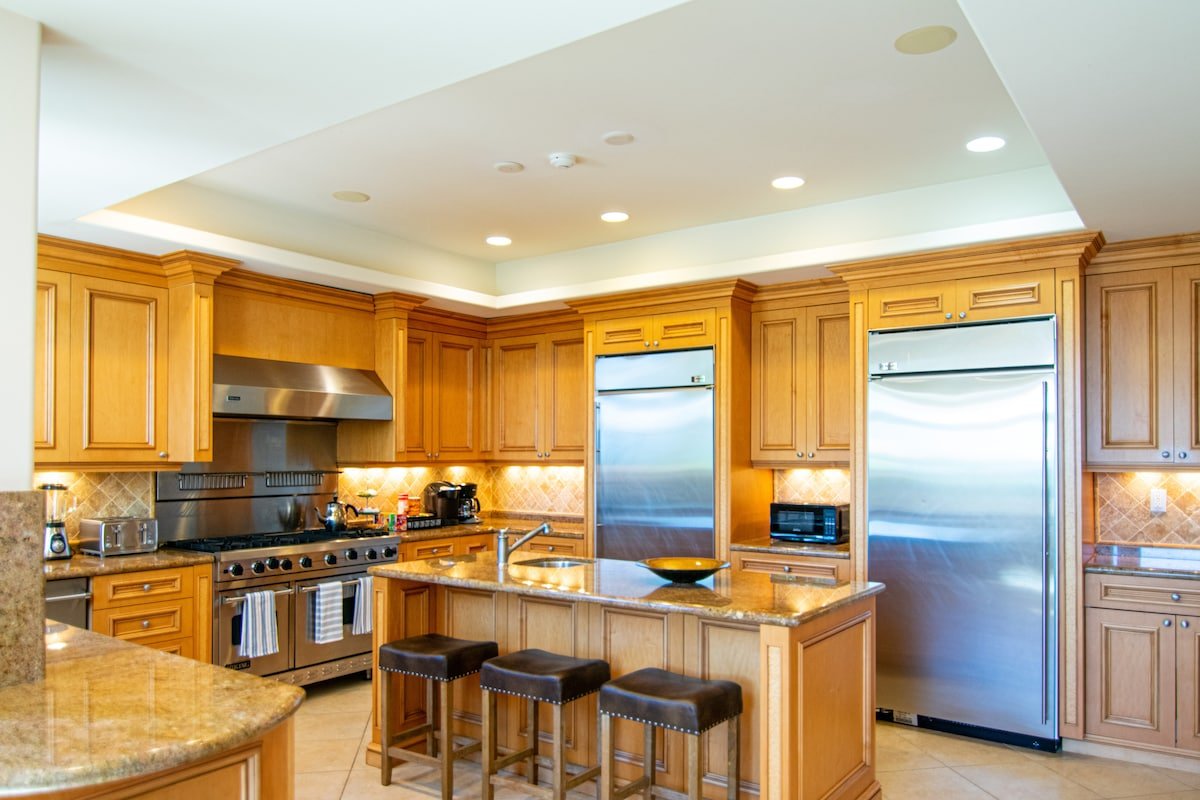 Tuscan Style Malibu Villa w/Pool, Spa, Ocean Views gallery image 4