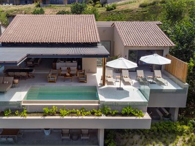 Outdoor Villa w/ Grill, Bar & Bay Views