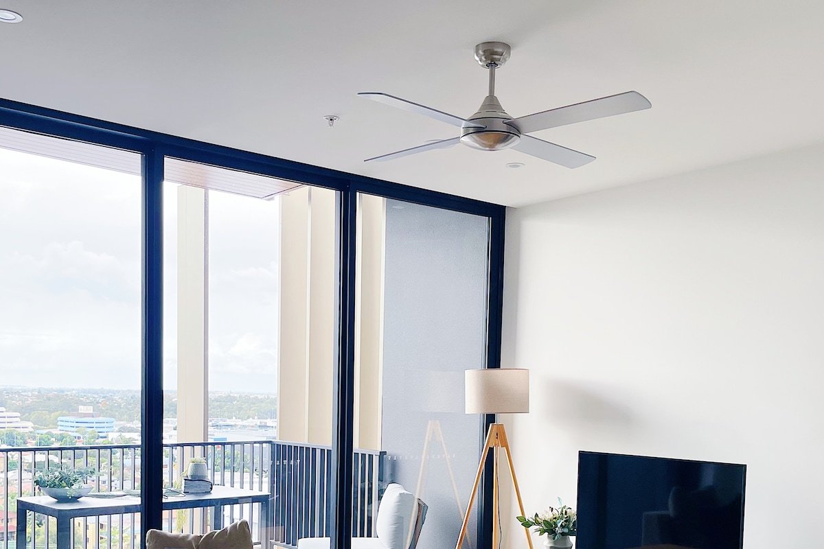 Chermside 3 beds apartment close to Hospital+Shops gallery image 3