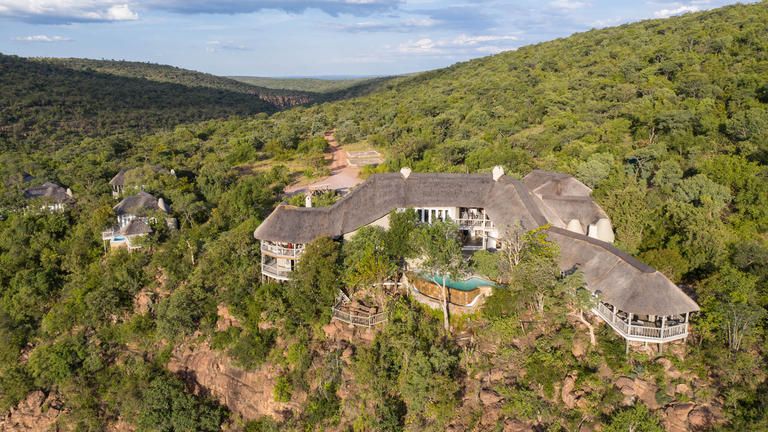 Clifftop Exclusive Safari Hideaway photo