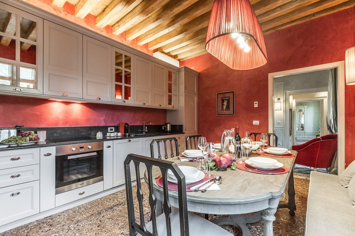 Ca’ Dell’Opera Luxury Apartment with Terrace gallery image 5