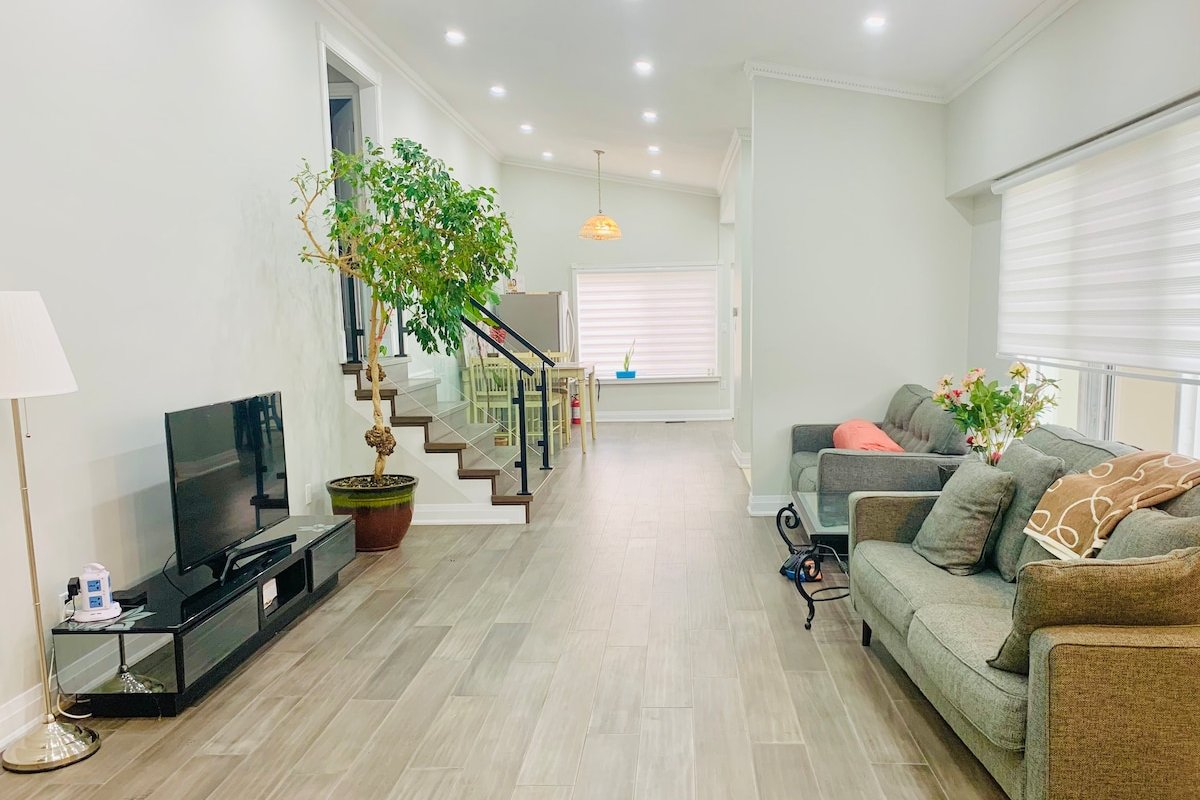 Dream House in North York/6 bedrooms/6 parkings gallery image 5