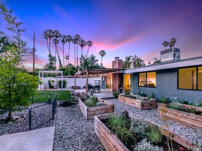 4BR Private & Modern Designer Home