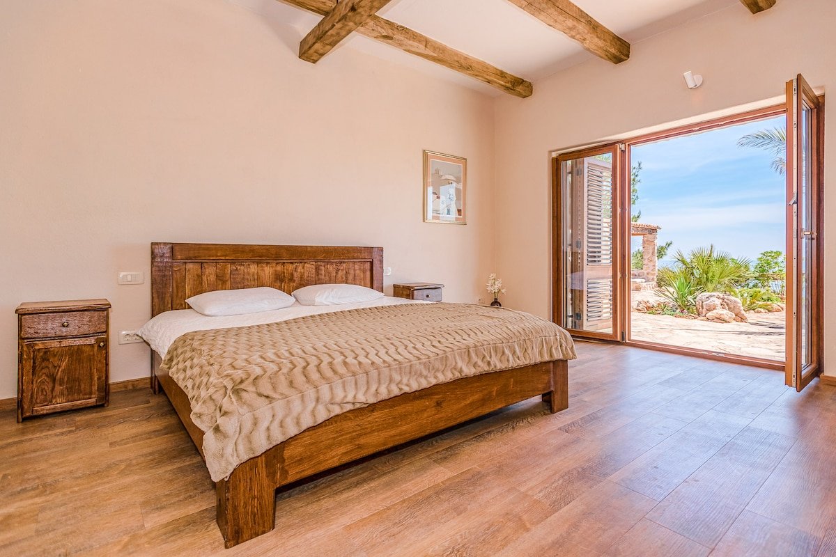 Villa Pelagos gallery image 4