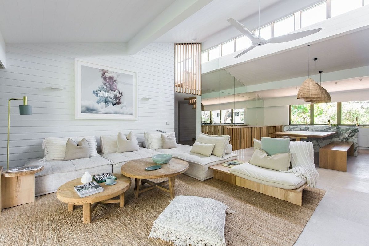 Little Cove Treetops – style and amazing location gallery image 2