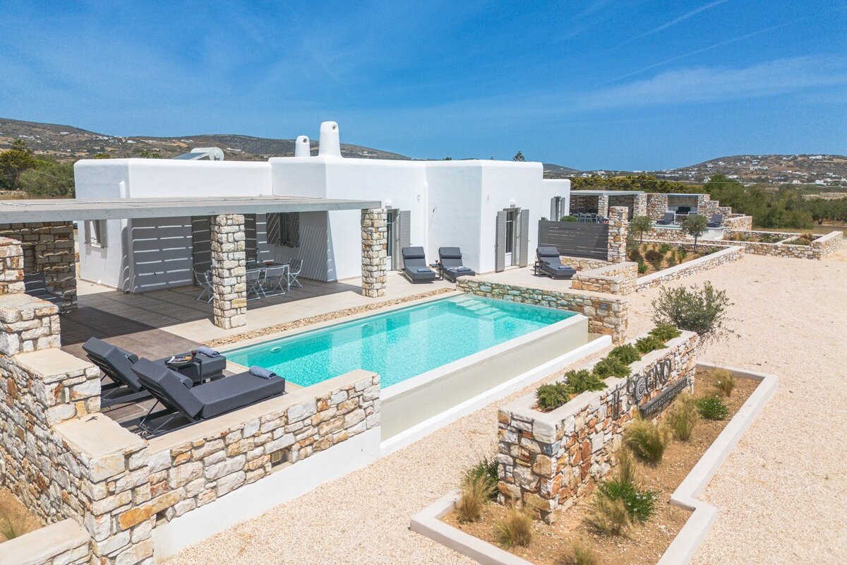 Il Sogno villa 2 Paros private pool gallery image 4