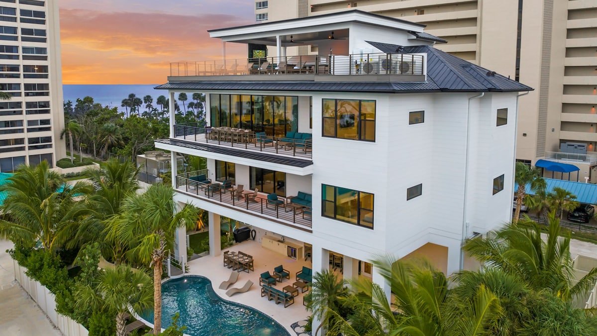 Over The Top – Waterslide, Movie Room/Sports Ct