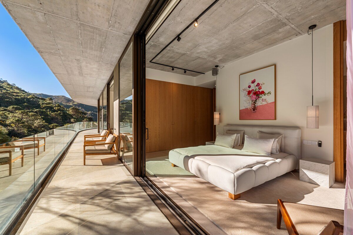 Swish Marbella: Private Luxury Villa & Sea Views gallery image 4