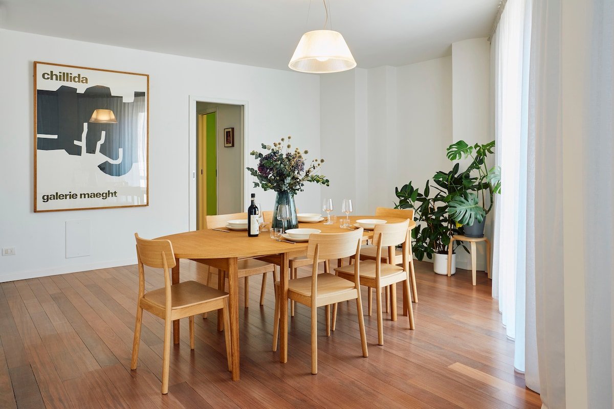 Bright, family friendly apartment, city centre gallery image 4